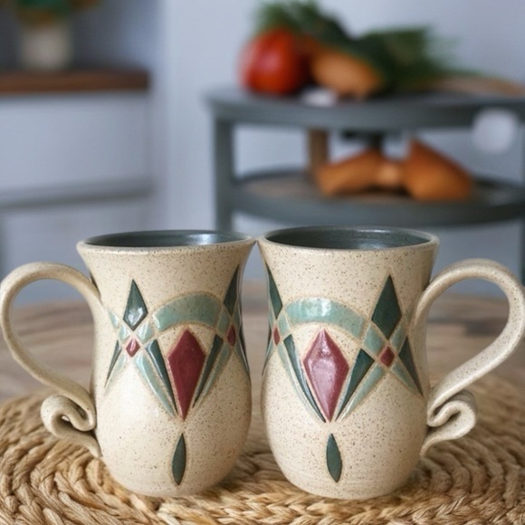 Vintage Kim Marie Art Deco Scrollwork Handle Heavyweight Stoneware 16 Ounce Mugs - Picture 1 of 12